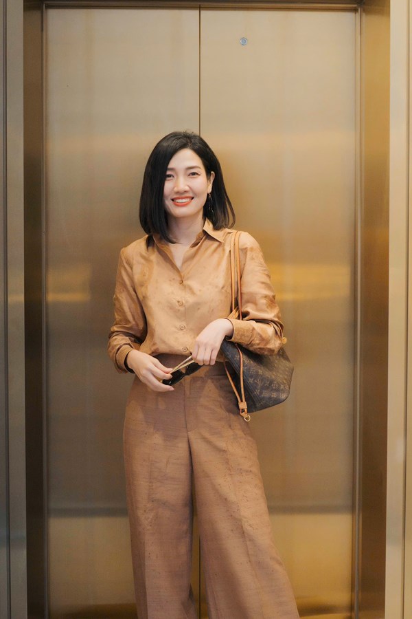 Camel Elegance Shirt | “Lạc Đà” Traditional Collar Silk Shirt