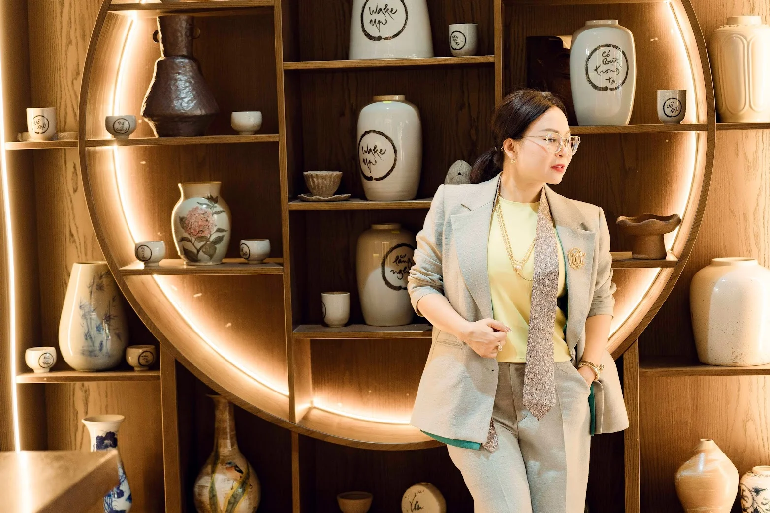 Cách phối đồ với áo đũi nam/nữ cho môi trường công sở cao cấp