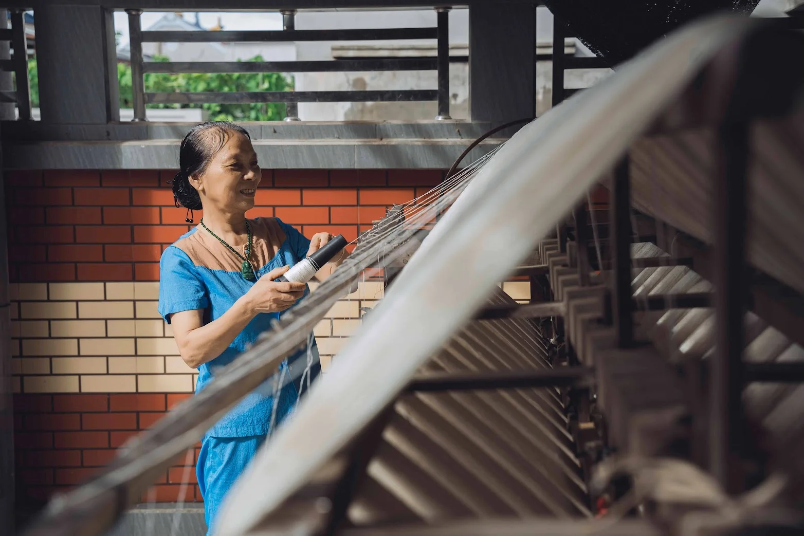 Tại sao nên chọn may đo đồ đũi thay vì mua sẵn theo size công nghiệp?